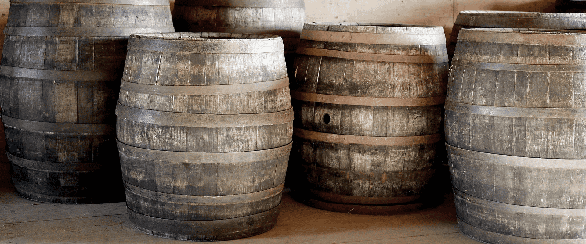 Barriques, botti, feuillettes e outros: armazenando vinho