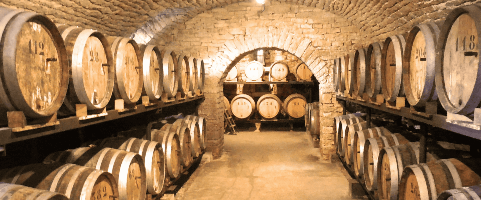 Ouillé: entenda como são feitos alguns dos vinhos brancos do Jura