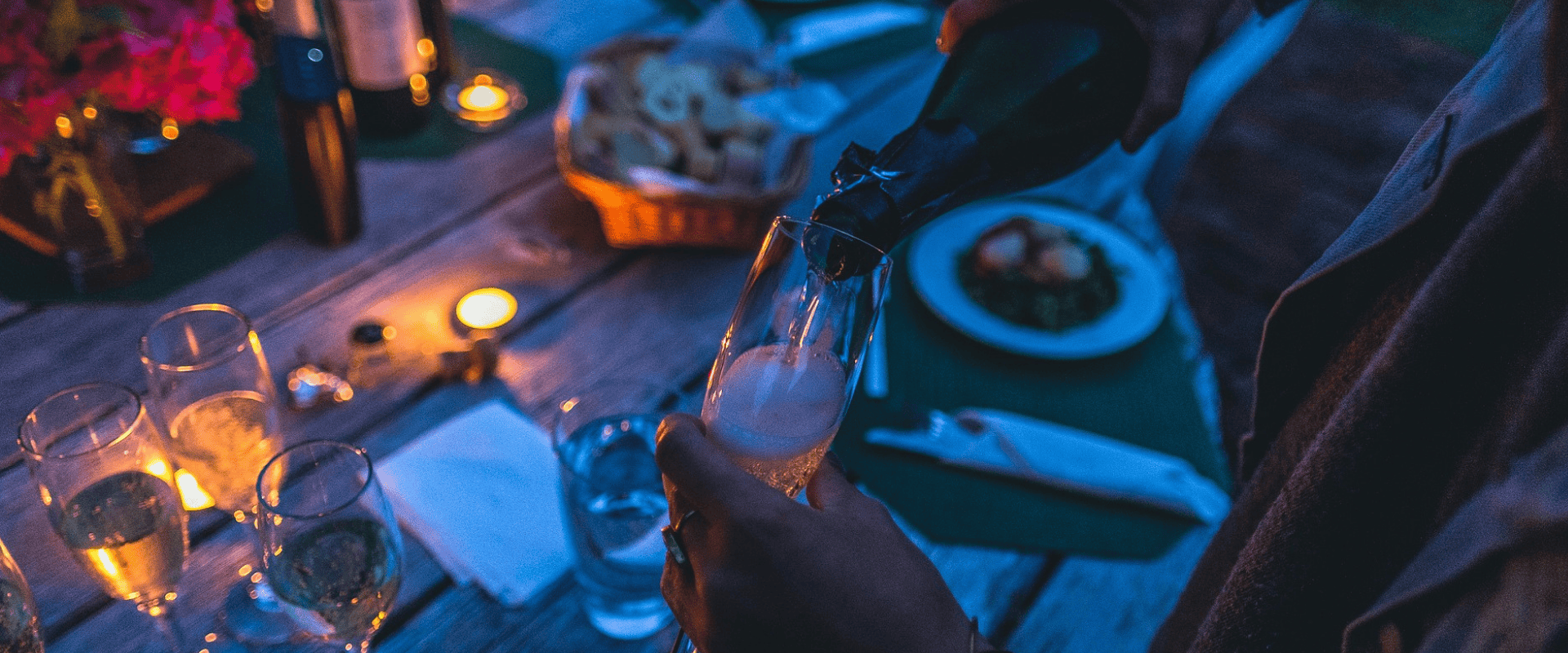 Convidado de primeira: dicas para levar vinho na casa de amigos